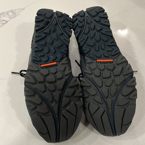 Merrell Tetrex Crest Wrap Rapid closed toed shoe/water sandal - Picture 4 of 4